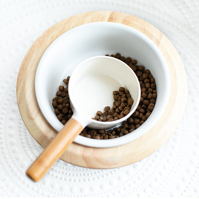 Hugh Bamboo Handle Cat Spoon