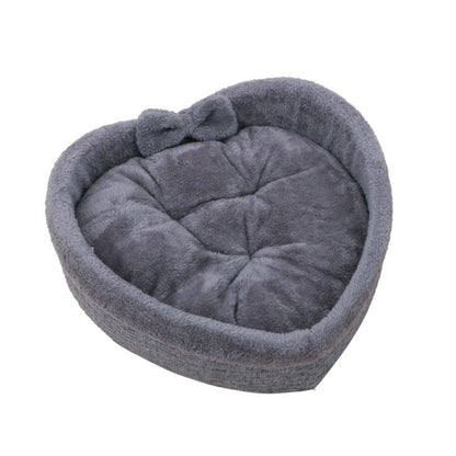 Soft Heart-Shaped Cat Bed